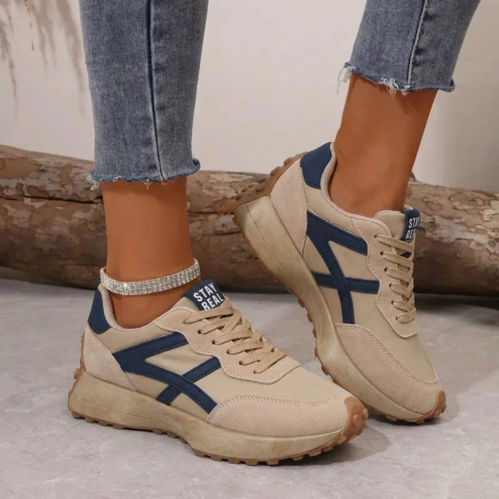 Retro-Inspired Trainers with Cushioned Sole for Daily Wear — Beige - Blue