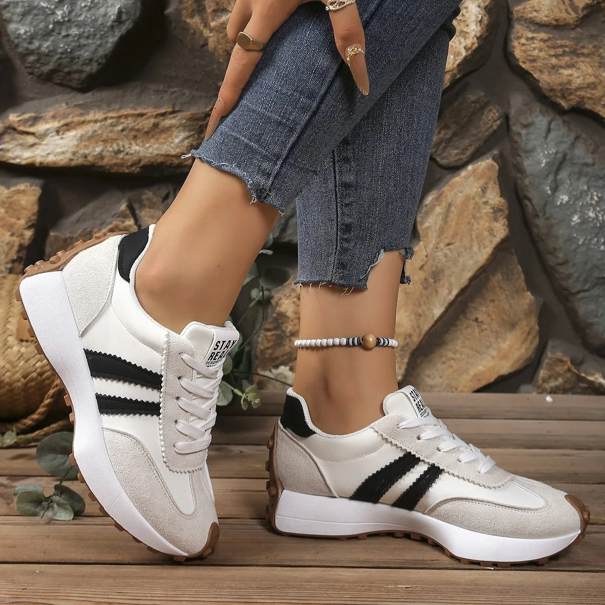 Chunky Platform Lace-Up Trainers — Hvid