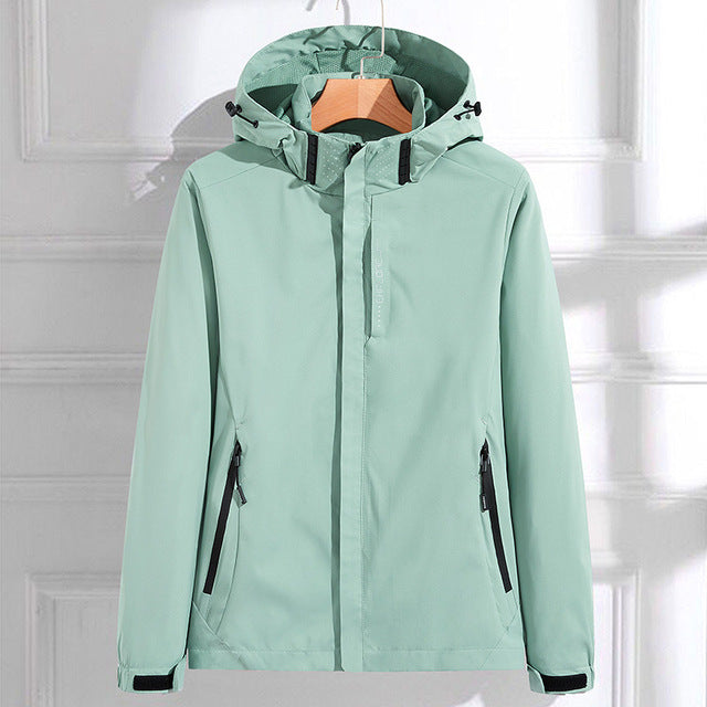 Water-Resistant Jacket with Detachable Hood — Münze